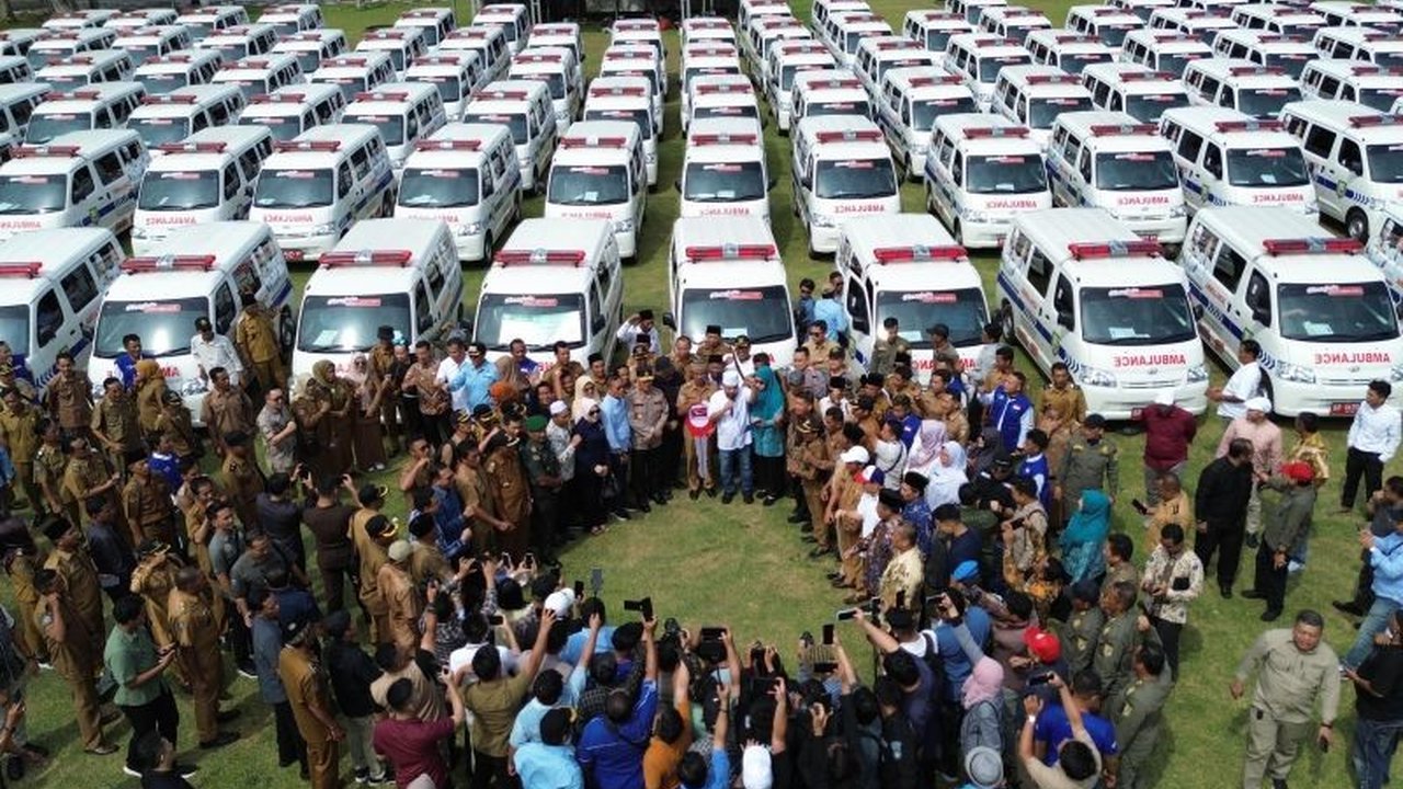 Pemerintah Provinsi Bengkulu menyalurkan 130 unit ambulans gratis ke desa-desa sebagai kado HUT RI ke-80. Program Ambulans Gratis Bengkulu ini wujudkan layanan kesehatan merata.