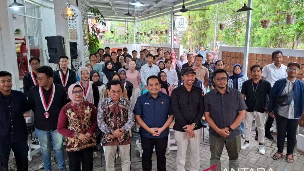 DPR RI mengapresiasi langkah Bawaslu Banjarmasin dalam Penguatan Kelembagaan Pengawas Pemilu. Ini bukan sekadar persiapan, melainkan upaya mendalam mewujudkan demokrasi substansial.