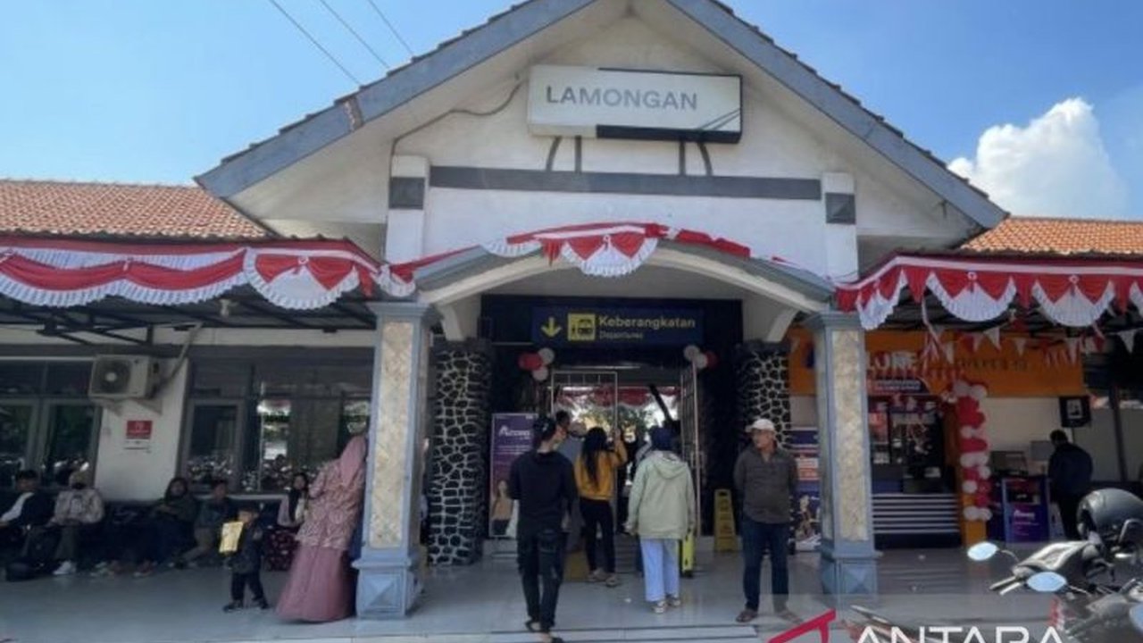 Stasiun Lamongan mencatat lonjakan signifikan penumpang KAI Lamongan selama libur HUT RI ke-80. Simak detail lengkapnya dan destinasi favorit mereka!