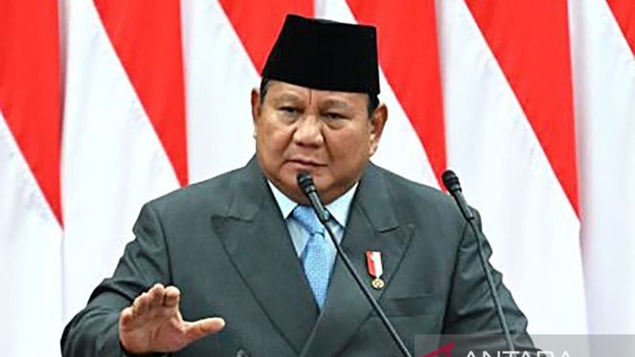 Simak rangkuman **berita politik sepekan** yang penuh dinamika, mulai dari pidato penting Presiden Prabowo Subianto hingga kunjungan kenegaraan Presiden Peru.