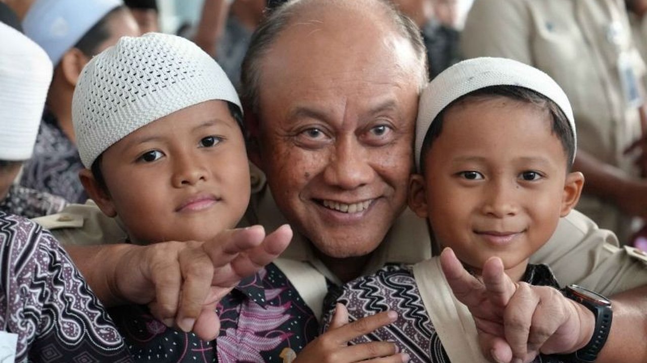 Memasuki usia satu tahun, Badan Gizi Nasional (BGN) merayakan HUT pertamanya dengan capaian signifikan dalam program Makan Bergizi Gratis, menjangkau jutaan penerima manfaat.