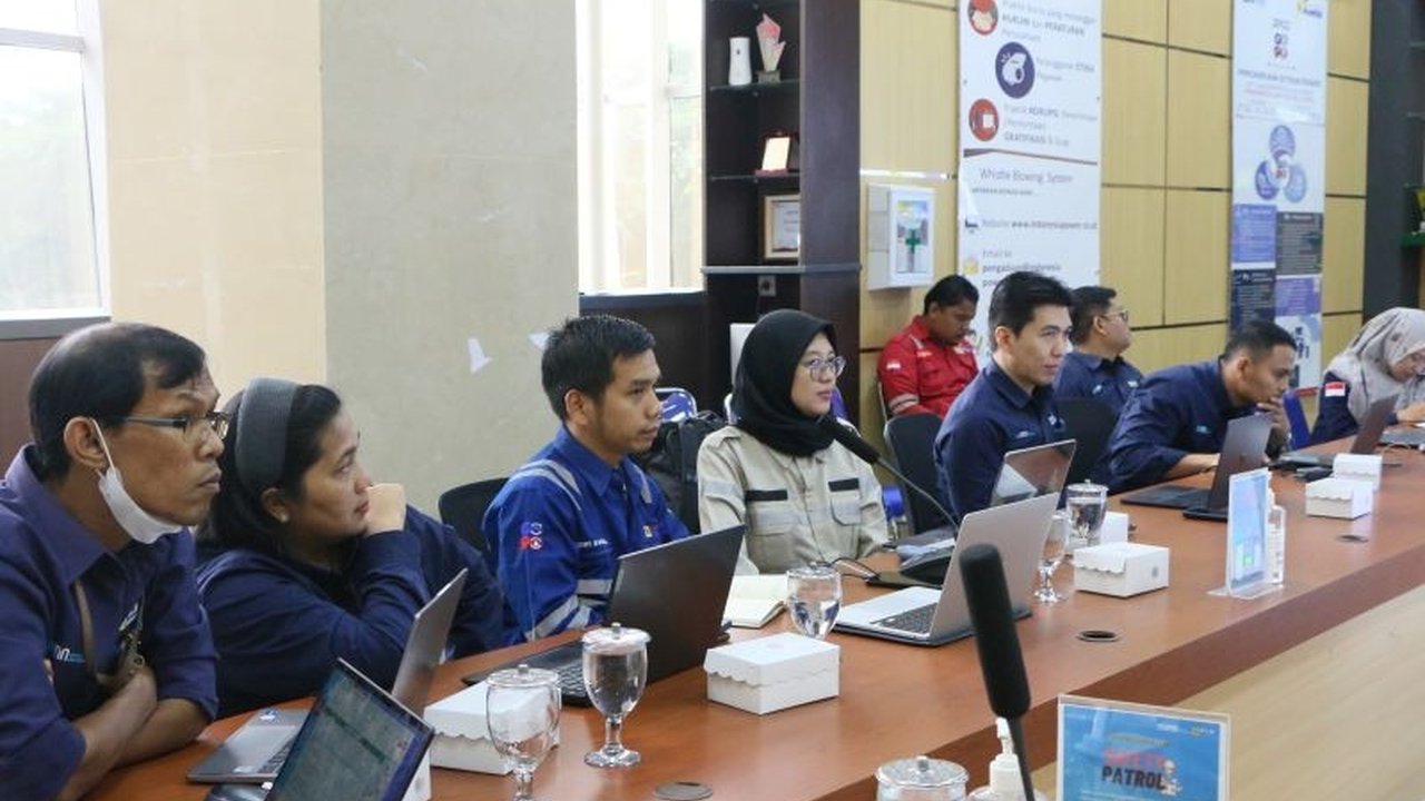 PLN Indonesia Power dan ITB berkolaborasi dalam studi kelayakan teknologi Carbon Capture Storage (CCS) di PLTU Pangkalan Susu. Akankah ini menjadi langkah awal transisi energi bersih Indonesia?