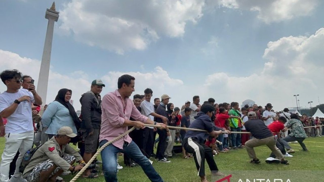 Pesta Rakyat Monas sukses menarik ribuan peserta dengan berbagai lomba seru dan hiburan gratis. Jangan lewatkan kemeriahan acara ini!