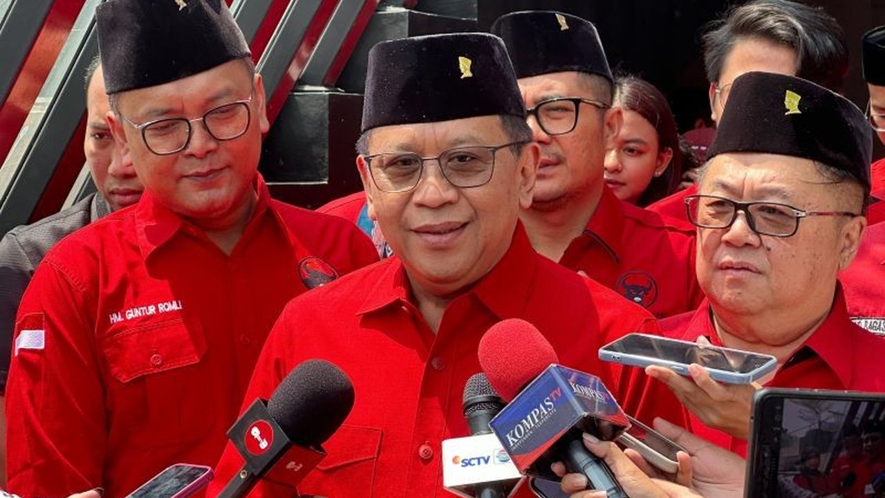 Sekjen PDIP Hasto Kristiyanto menjelaskan arahan Megawati PDIP agar kader tak merasa lebih tinggi dari rakyat, menegaskan pentingnya wawas diri dan kesadaran akan sumber kekuatan partai.