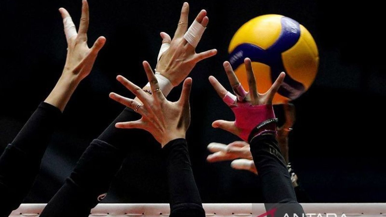 PBVSI telah memanggil 12 pemain Timnas Voli Putra U-21 Indonesia untuk Kejuaraan Dunia U-21 Putra 2025. Siapa saja yang akan berjuang mengibarkan Merah Putih?