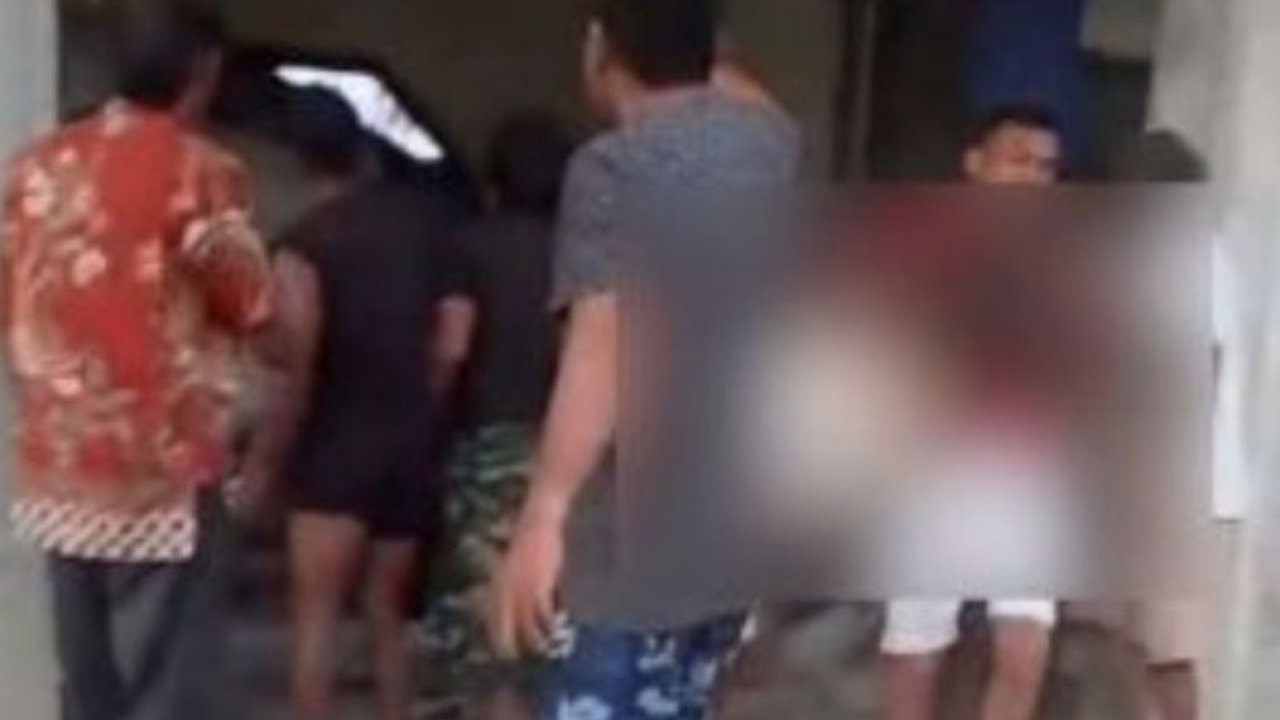 Pemerintah Provinsi Sulawesi Tengah menggratiskan seluruh biaya Pengobatan Korban Gempa Poso yang terluka, sementara puluhan lainnya telah mendapatkan penanganan medis.