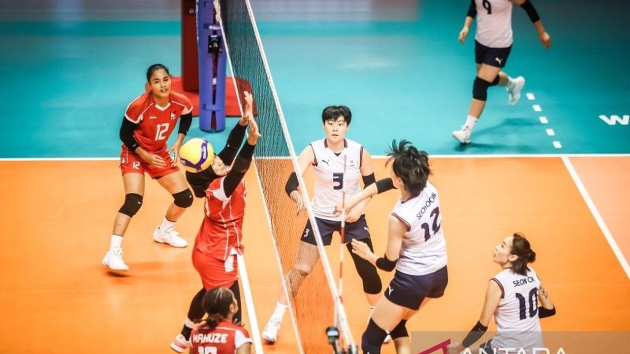 Timnas Bola Voli Putri U-21 Indonesia menempati peringkat ke-16 Kejuaraan Bola Voli Dunia U-21 Putri 2025 setelah kalah tipis dari Puerto Rico. Simak detail pertandingannya!