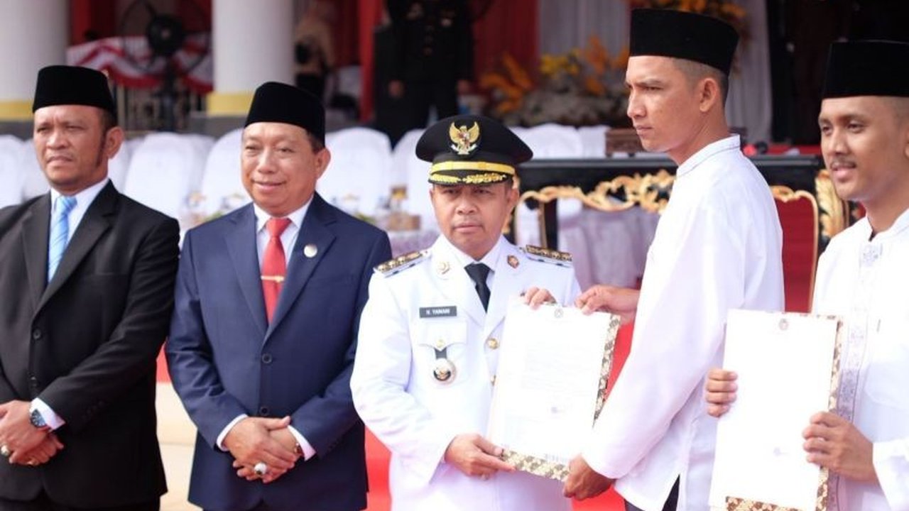 Rutan Rantau Kalsel memberikan Remisi Kemerdekaan kepada 238 warga binaan pada HUT RI ke-80, sembilan di antaranya langsung bebas. Simak detail lengkapnya!