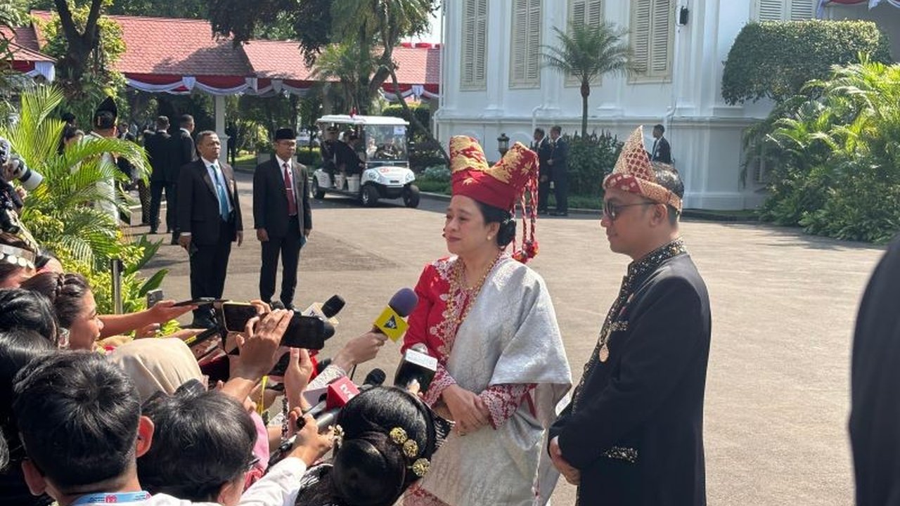 Puan Maharani sampaikan pesan penting Megawati Soekarnoputri di HUT RI ke-80. Ketahui alasan ketidakhadiran Megawati di Istana dan seruan untuk Indonesia bermartabat.