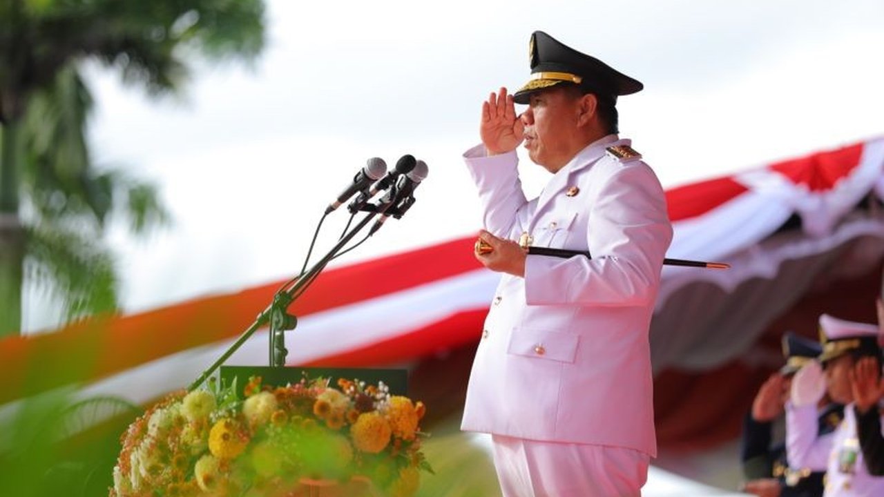 Gubernur Kepulauan Bangka Belitung memaknai peringatan HUT Ke-80 RI sebagai momentum melanjutkan pembangunan daerah demi kesejahteraan. Simak detail upacara khidmat ini.