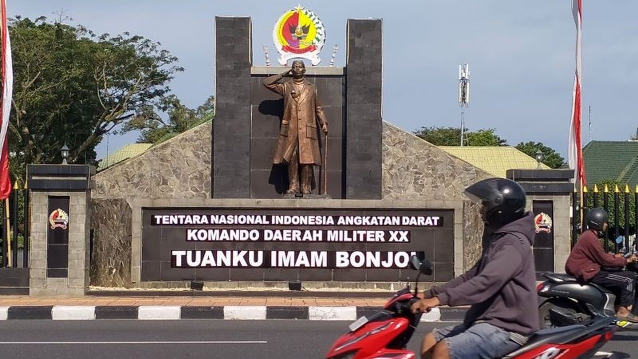 Markas Komando Daerah Militer (Kodam) XX/Tuanku Imam Bonjol akan segera dibangun di Padang, memperkuat pertahanan dan keamanan wilayah Sumatera Barat dan Jambi.