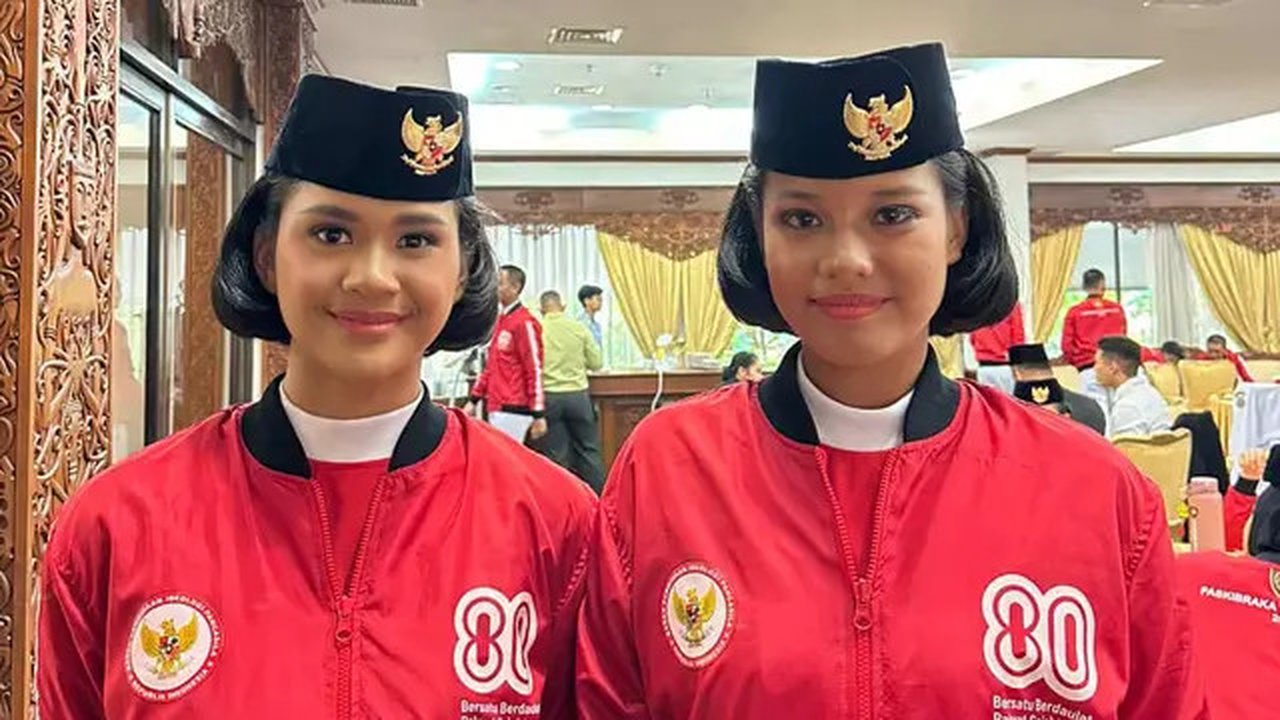 Profil dua Paskibraka Nasional 2025, Aliah Sakira (Kanan) sebagai Pembawa Baki dan Sultana Najwa (Kiri) sebagai Pembawa Baki Cadangan di penurunan Bendera Merah Putih HUT RI di Istana Nega