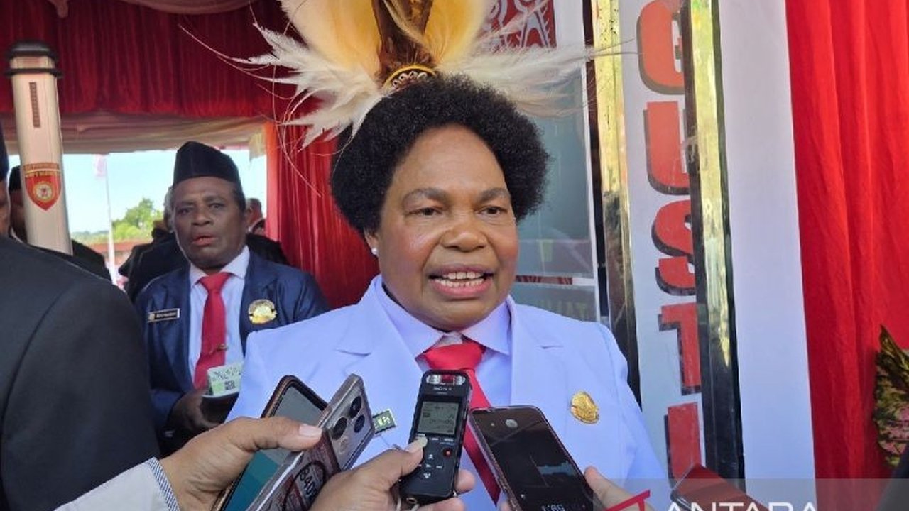 Majelis Rakyat Papua (MRP) menyerukan warga untuk terus bangga menjadi bagian dari Indonesia. Temukan alasan di balik seruan ini dan pentingnya Kebanggaan Papua dalam NKRI.