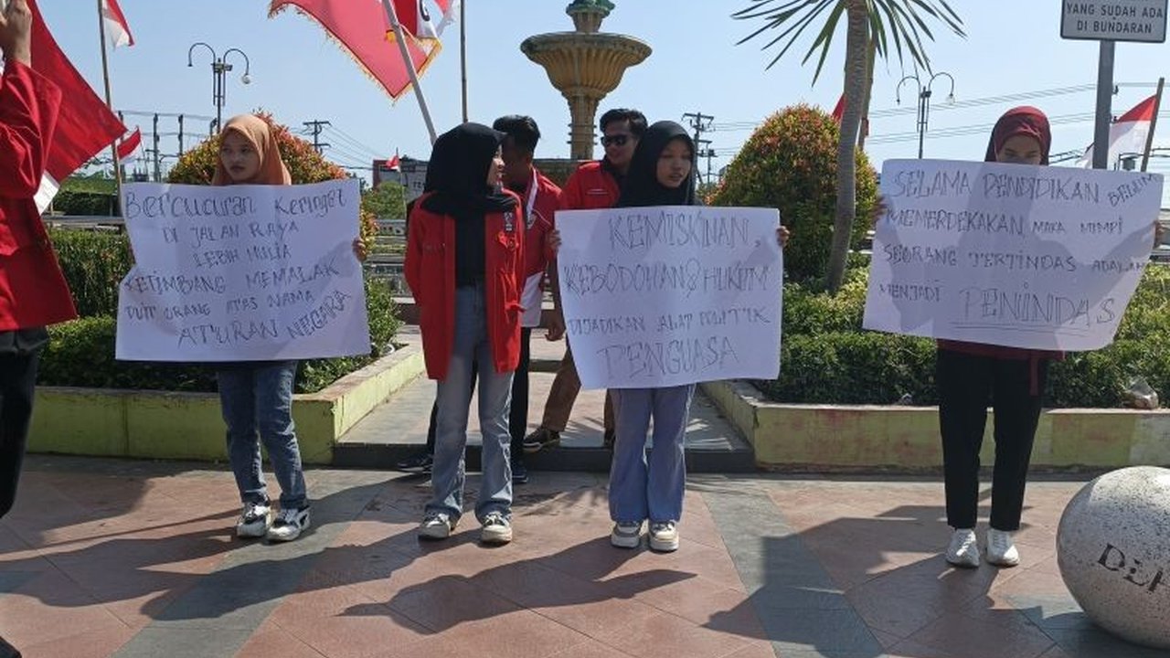 GMNI Probolinggo peringati HUT ke-80 RI dengan upacara dan orasi kebangsaan, menyoroti isu nasional seperti kemiskinan dan keadilan. Simak aspirasi lengkap mereka!