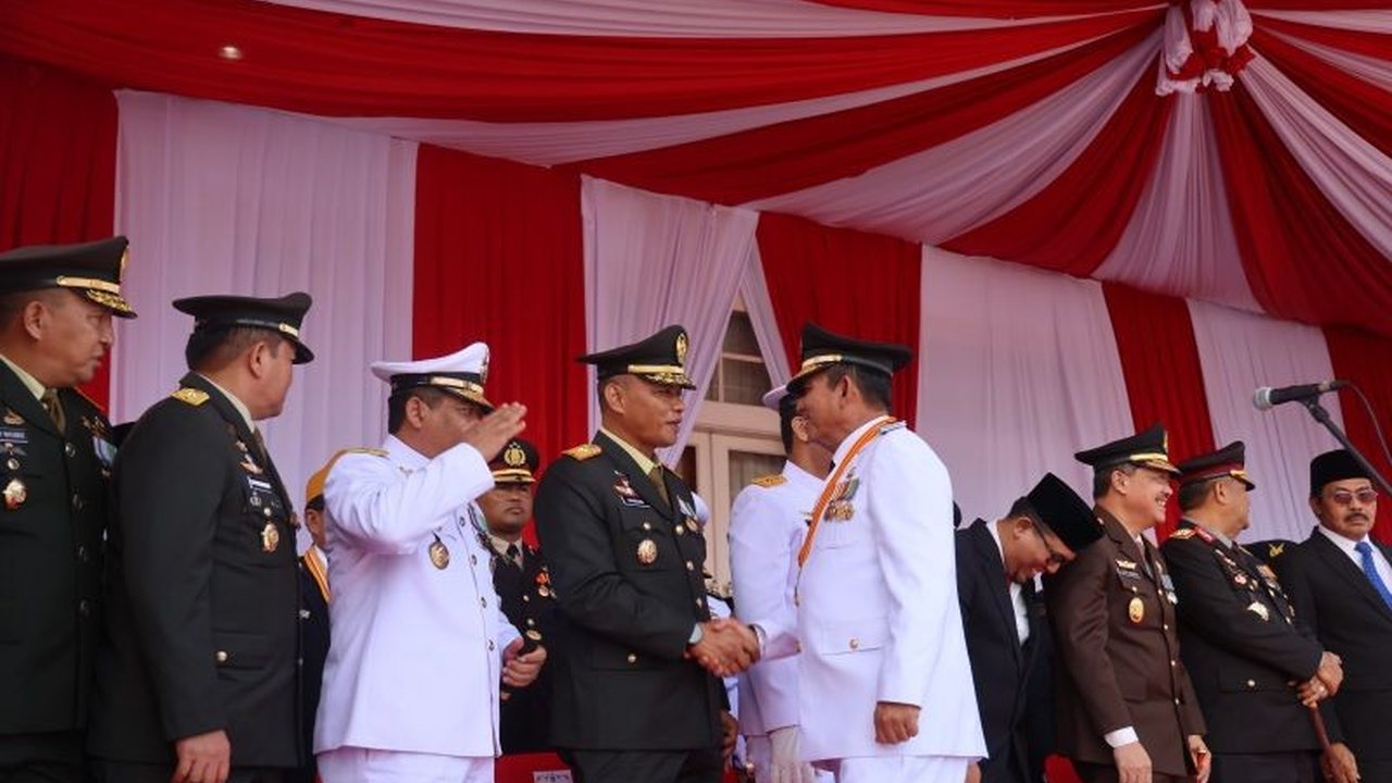 Danrem 033/Wira Pratama menyoroti pentingnya setiap individu dalam pembangunan bangsa pada peringatan HUT Ke-80 Kemerdekaan RI, mendorong kontribusi terbaik.