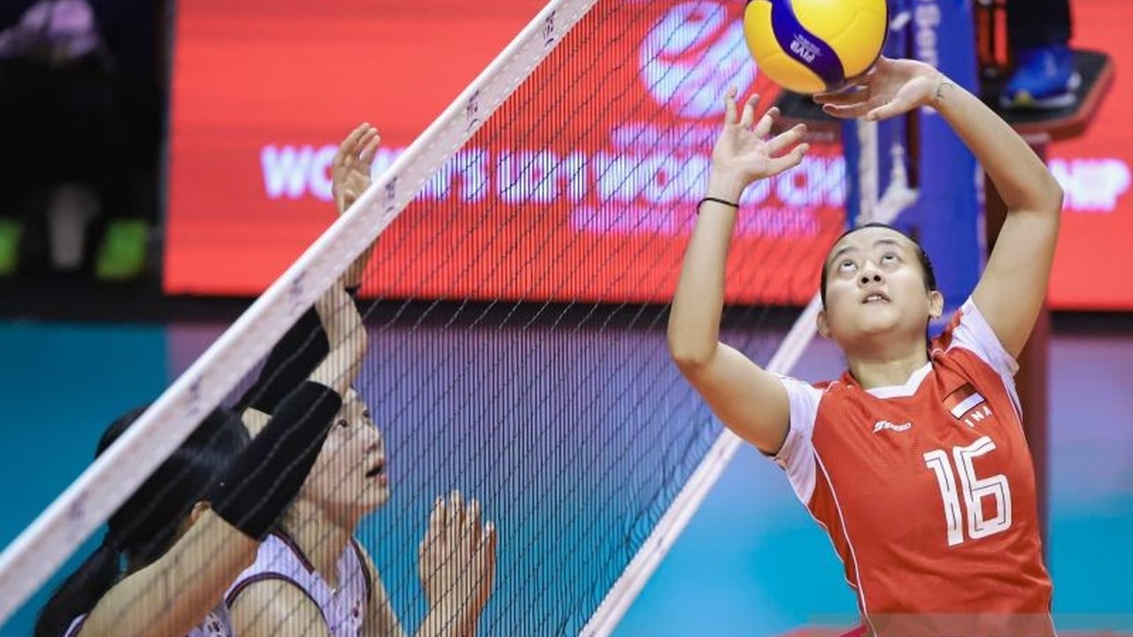 Timnas Voli Putri U-21 Indonesia harus mengakui keunggulan Korea Selatan dalam laga lima set sengit di Kejuaraan Dunia. Bagaimana jalannya pertandingan yang mendebarkan ini?