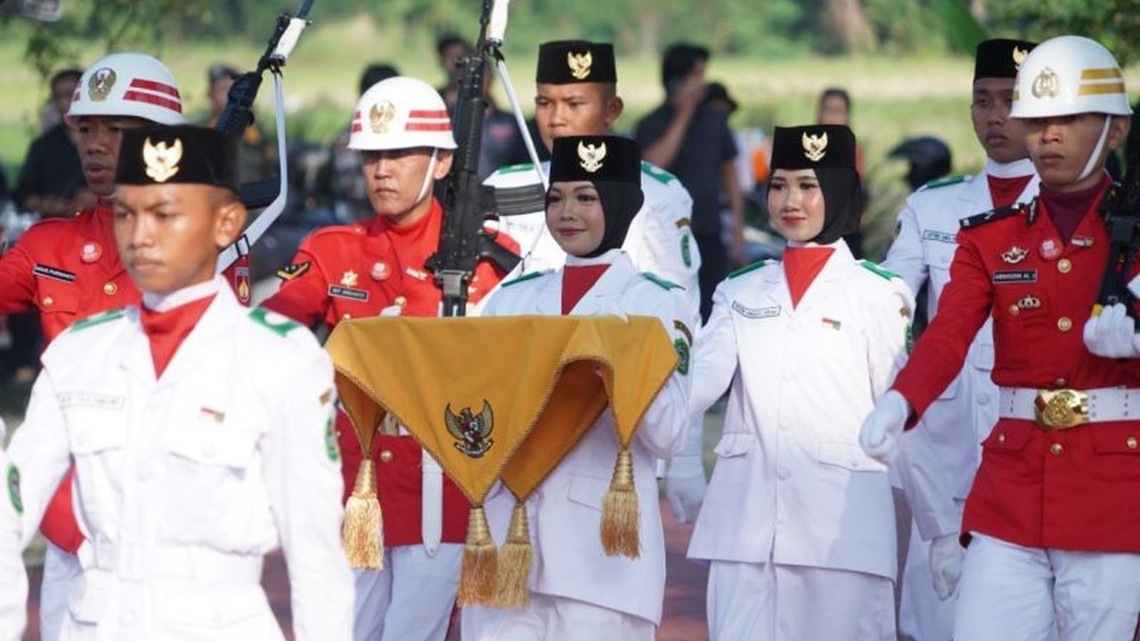 Bupati Bantul, Abdul Halim Muslih, menekankan HUT RI ke-80 sebagai momentum krusial untuk menginternalisasi nilai persatuan dan kesatuan demi membangun daerah.