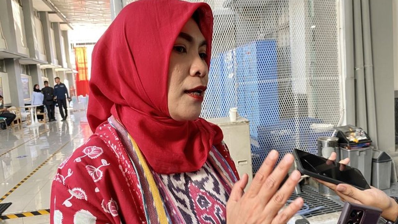 Mantan Ketua DPR Setya Novanto kini resmi Bebas Bersyarat. Terungkap, ia menjadi inisiator klinik hukum di Lapas Sukamiskin. Simak detailnya!