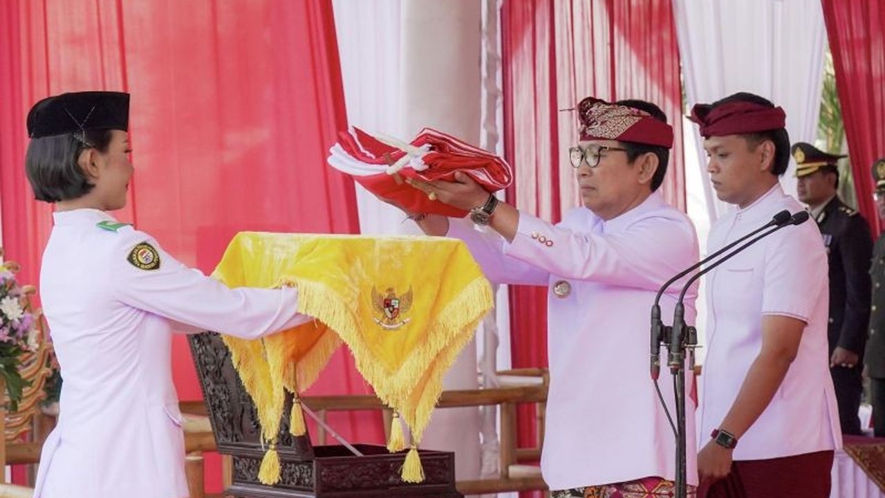 Pemerintah Kabupaten Badung memaknai HUT Ke-80 Kemerdekaan RI dengan fokus pada Pembangunan Badung, memerangi kemiskinan dan kebodohan. Simak strategi mereka!