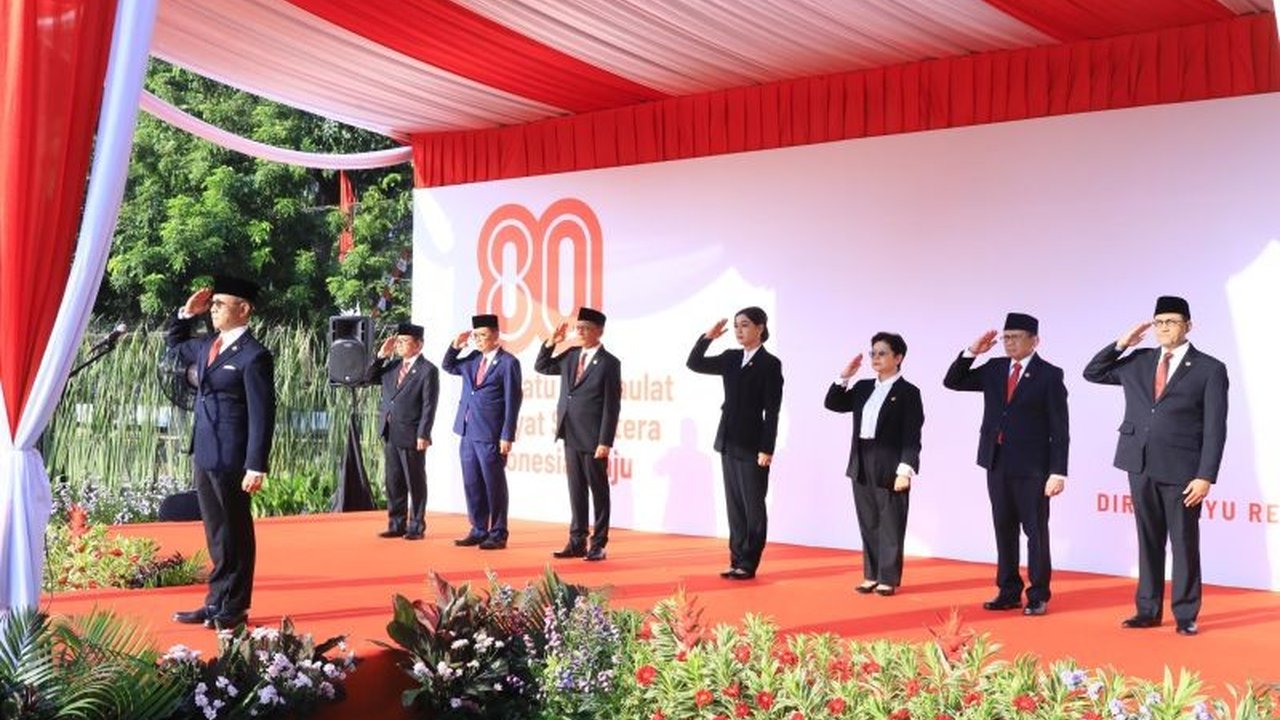 OJK menyerukan persatuan bangsa sebagai fondasi utama menuju Indonesia Emas 2045, mengingatkan amanah kemerdekaan jelang perayaan HUT ke-80 RI.