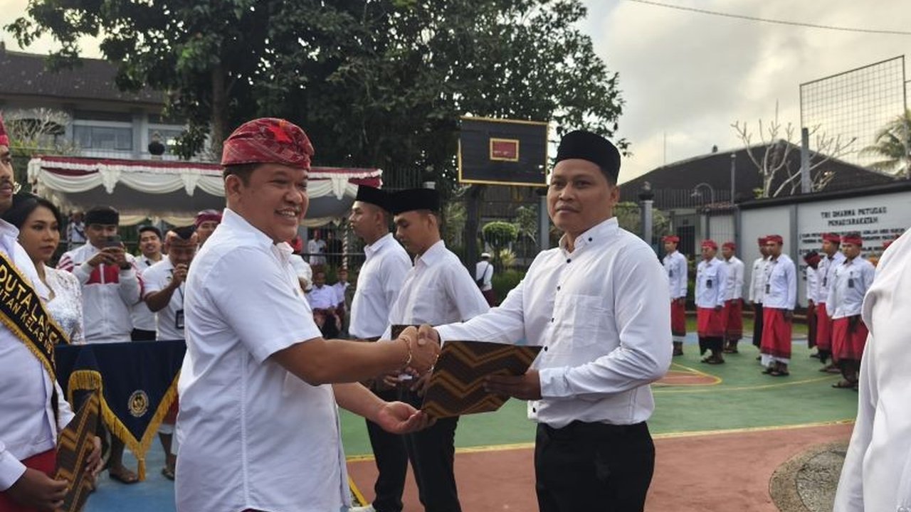 Bupati Bangli motivasi ribuan warga binaan untuk perbaiki perilaku setelah menerima remisi HUT Kemerdekaan ke-80, menandai kesempatan kedua bagi mereka.