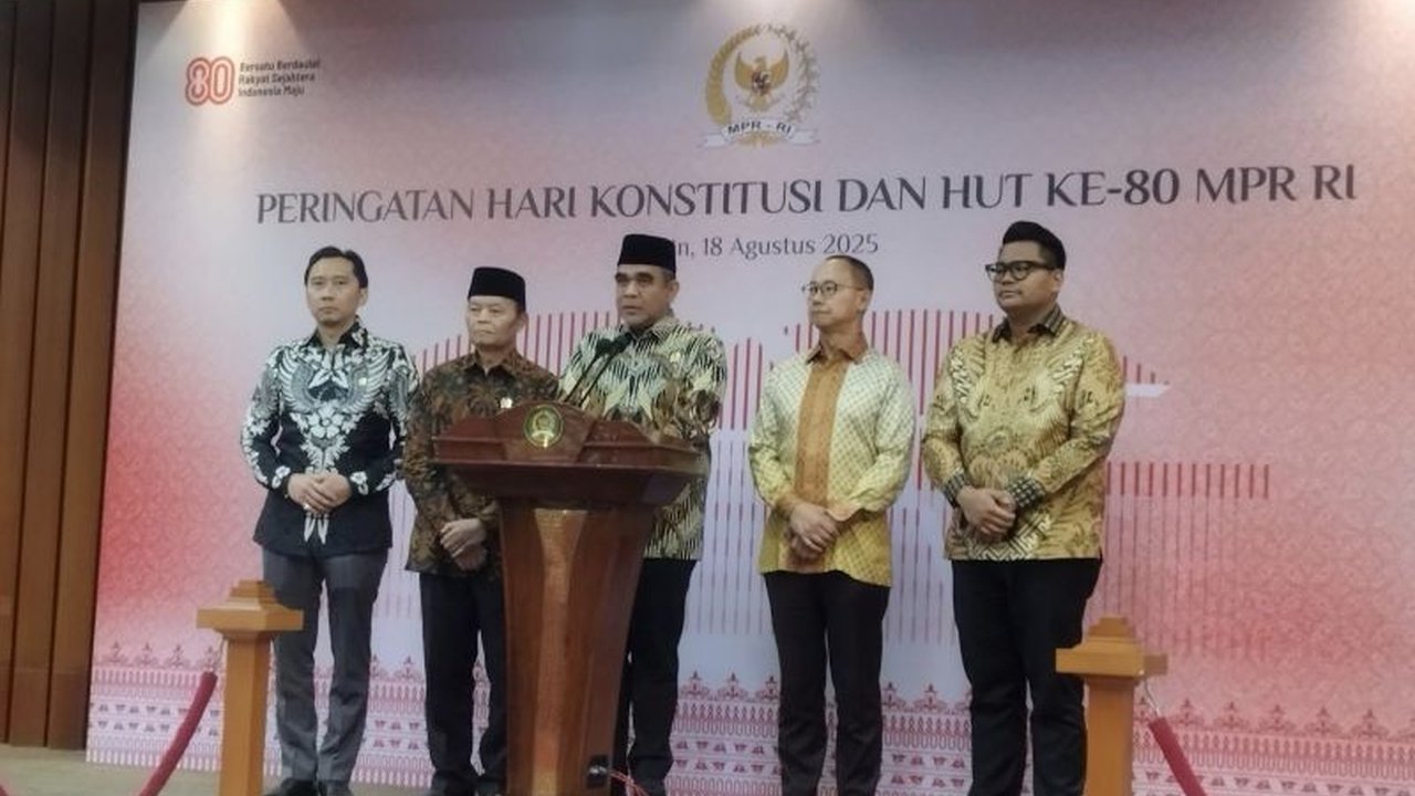 Ketua MPR RI menegaskan Hari Konstitusi, yang diperingati 18 Agustus, mengingatkan bahwa UUD 1945 adalah fondasi utama semua peraturan. Mengapa tanggal ini penting bagi bangsa?