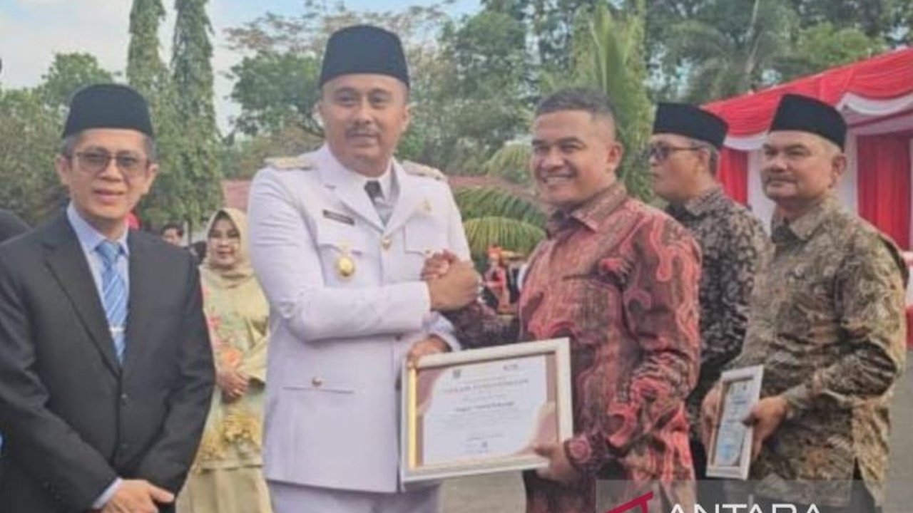 Nagari Talang Babungo di Solok berhasil meraih penghargaan sebagai desa antikorupsi percontohan tingkat Sumatera Barat, menjadi satu-satunya di Kabupaten Solok. Raihan ini menandai komitmen kuat terhadap integritas dan tata kelola pemerintahan yang bersih