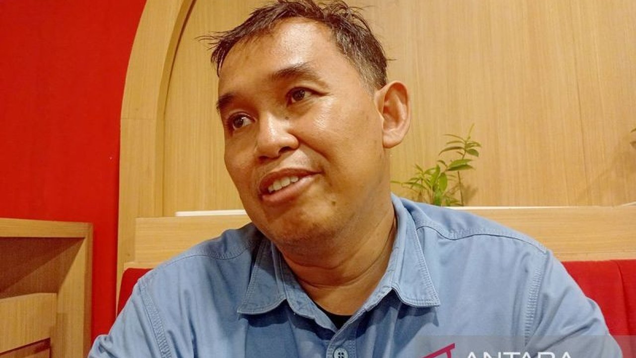 Dekan Unsoed ajukan uji materi UU Kesehatan ke MK. Langkah ini diambil demi kepastian hukum dan masa depan pendidikan kedokteran, memicu pertanyaan tentang sistem baru.