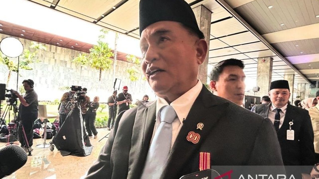 Menteri Yusril Ihza Mahendra tegaskan pemberantasan tambang ilegal adalah komitmen Presiden Prabowo Subianto untuk berantas kejahatan ekonomi yang merugikan negara triliunan rupiah.