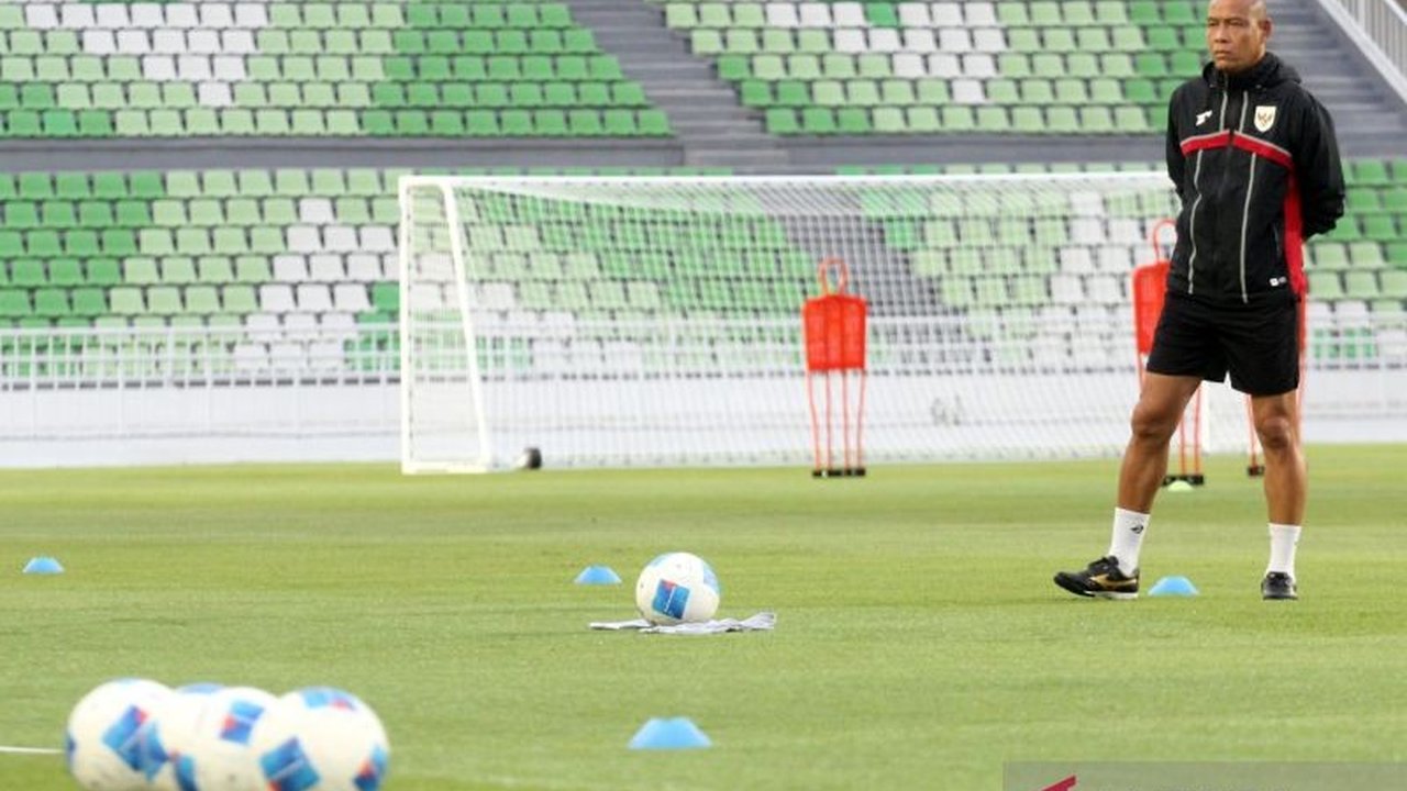 Pelatih Timnas U-17, Nova Arianto, membeberkan pelajaran penting yang didapat anak asuhnya dari turnamen Piala Kemerdekaan, terutama saat menghadapi tim kuat Mali.