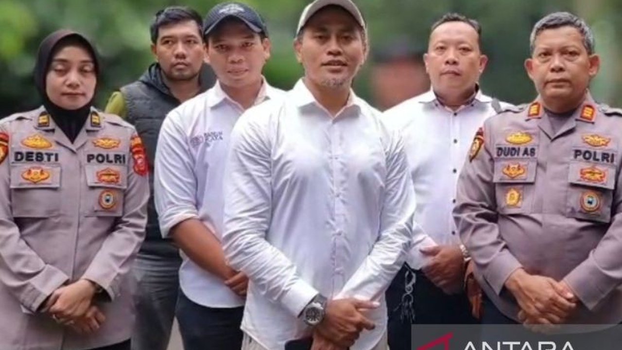 PT Mitra Natura Raya, pengelola Kebun Raya Bogor, buka suara terkait isu Pungli Kebun Raya Bogor yang viral. Mereka menegaskan tidak ada pungutan liar, melainkan aturan yang berlaku.