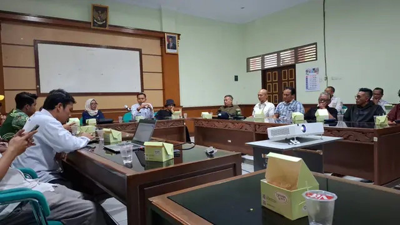 Ribuan tenaga non-ASN di Gunungkidul kembali harus bersabar. Hingga batas waktu pengajuan formasi ASN tahun 2025, Badan Kepegawaian Daerah (BKD) setempat belum bisa memastikan jumlah usulan y
