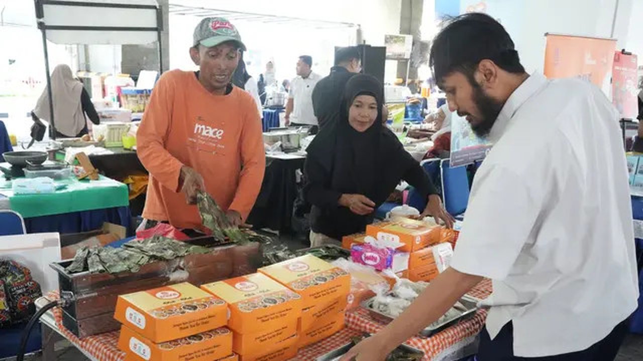 Kementerian Kelautan dan Perikanan (KKP) mengoptimalkan program bazar untuk pengembangan usaha perikanan dan produk olahan ikan. (Sumber: KKP)