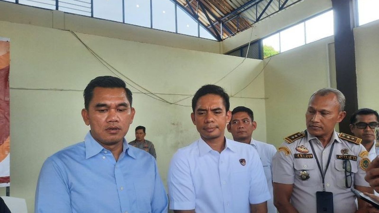 Penyidik Polda Kepri masih menanti hasil audit BPK untuk menetapkan tersangka kasus korupsi proyek dermaga Batu Ampar. Apa yang membuat proses ini begitu lama?