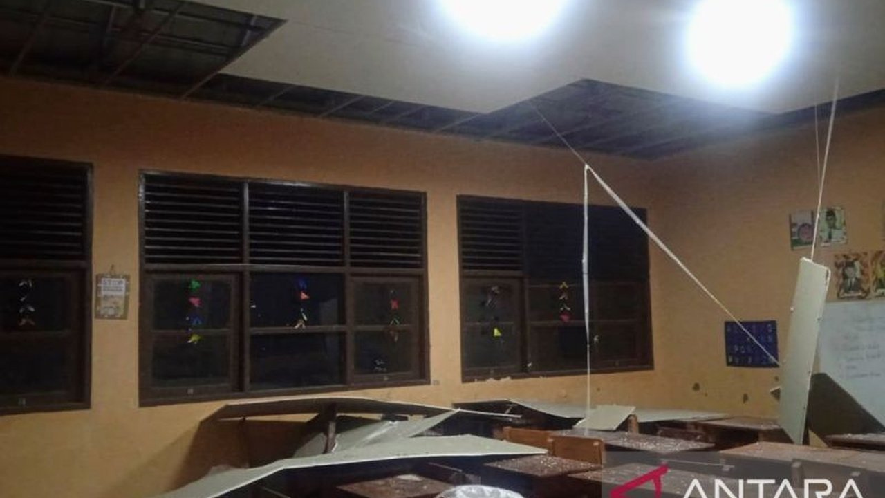 Pemerintah Kabupaten Karawang bergerak cepat siapkan penanganan kerusakan gempa yang melanda. Sebanyak 13 desa terdampak, bagaimana upaya perbaikan akan dilakukan?