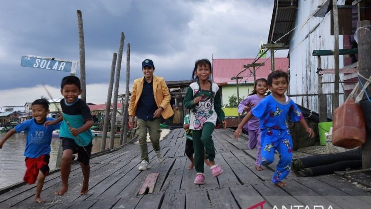 Universitas Mulawarman (Unmul) menghadirkan Inovasi Tambak Mangrove Unmul yang revolusioner di Kutai Kartanegara, tak hanya tingkatkan panen tapi juga lestarikan lingkungan. Bagaimana caranya?