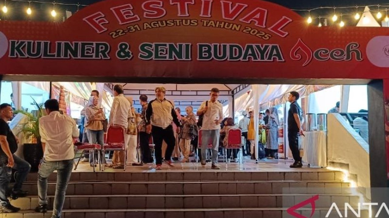 Festival Kuliner dan Seni Budaya Aceh 2025 hadir di Jakarta Selatan, menyajikan kekayaan Aceh dari kuliner hingga seni tari, serta lomba Ratoh Jaroe. Jangan lewatkan!