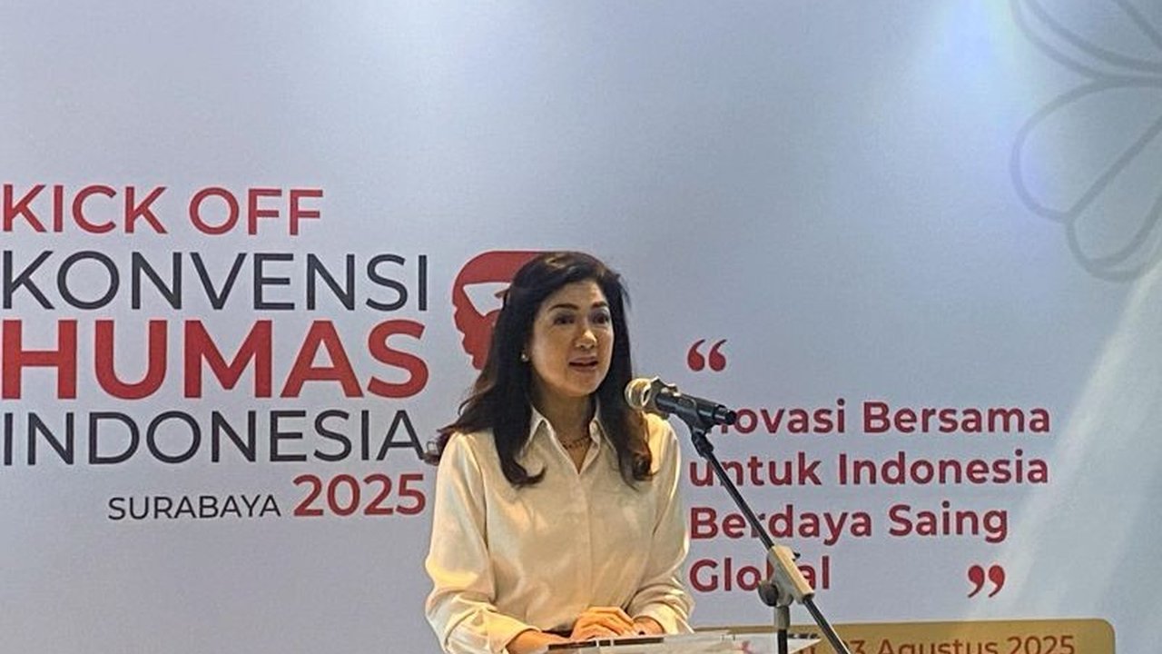 Kementerian Komunikasi dan Digital percaya Sekolah Rakyat, program pendidikan gratis Prabowo Subianto, berpotensi besar memutus lingkaran kemiskinan. Bagaimana dampaknya bagi anak-anak Indonesia?