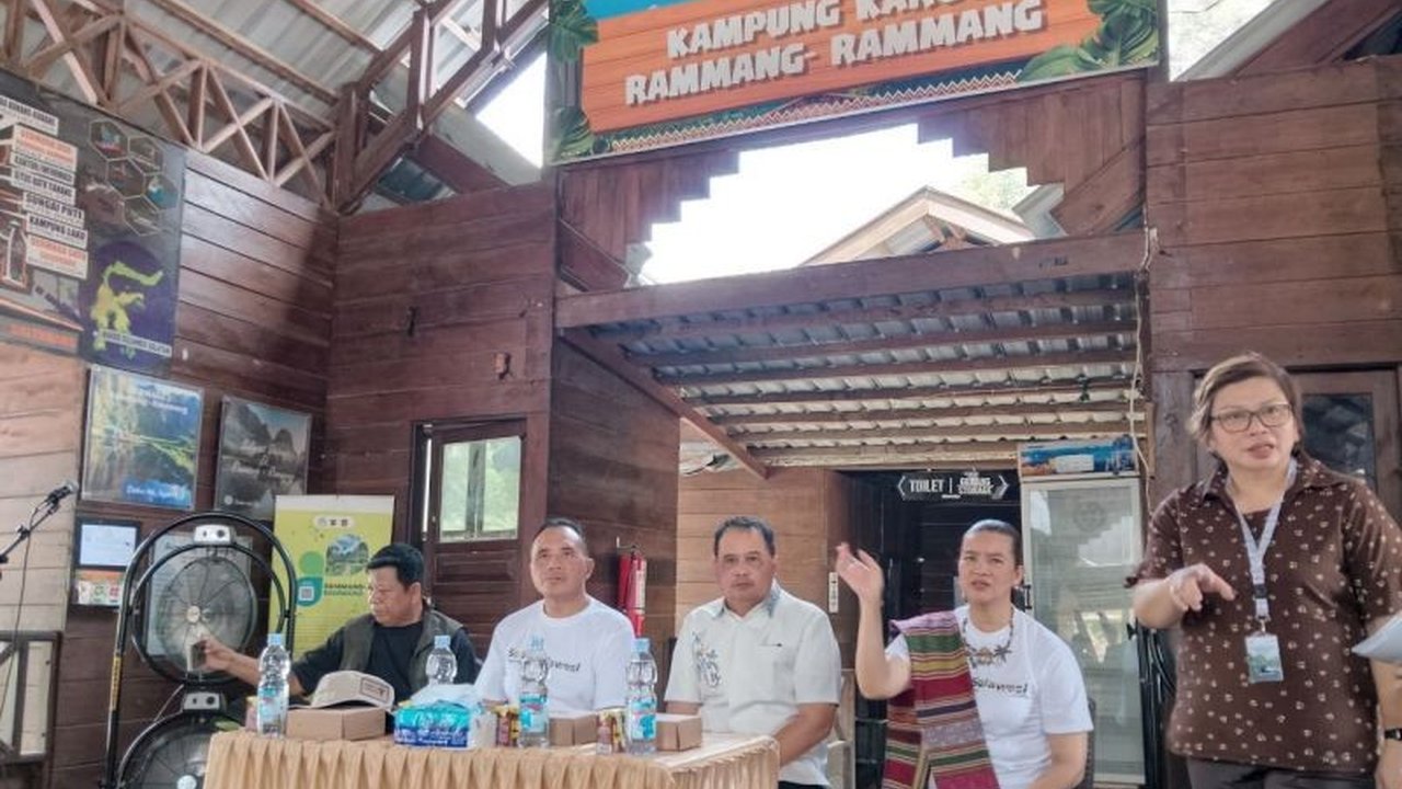 Kementerian Pariwisata bersama delegasi BIMP-EAGA menjajaki potensi wisata Rammang-Rammang Maros, sebuah destinasi dengan bentang alam karst mendunia dan konsep pariwisata berbasis komunitas yang menarik perhatian internasional.