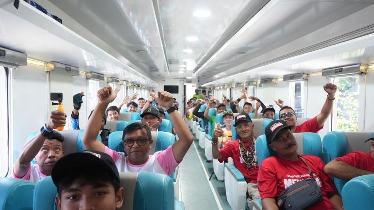 PT KAI Daop 9 Jember memberikan layanan Kereta Api Gratis Tajemtra kelas eksekutif bagi ribuan peserta gerak jalan tradisional Tanggul-Jember 2025. Inisiatif ini wujud dukungan KAI pada budaya lokal dan transportasi berkelanjutan.