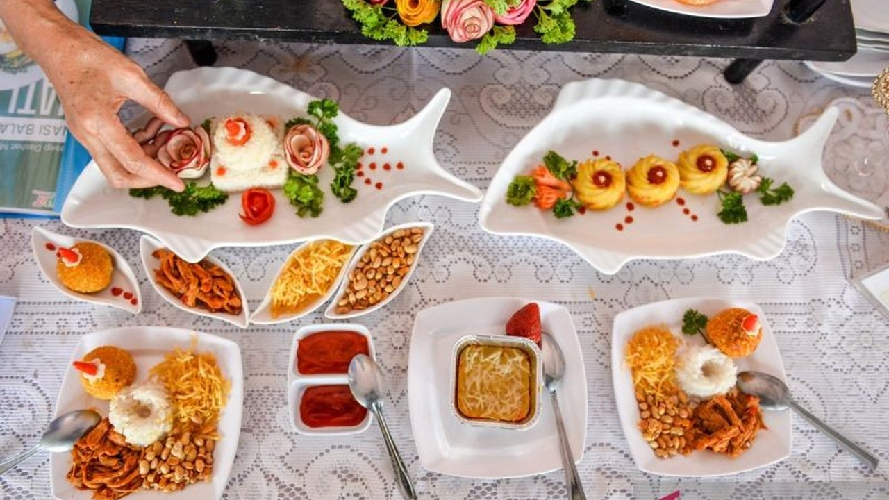 Dokter gizi klinik ungkap jeda waktu makan dan camilan yang terlalu singkat dapat menyebabkan penumpukan lemak viseral, jenis lemak berbahaya yang sulit dihilangkan. Ketahui mengapa hal ini terjadi dan dampaknya bagi kesehatan Anda.