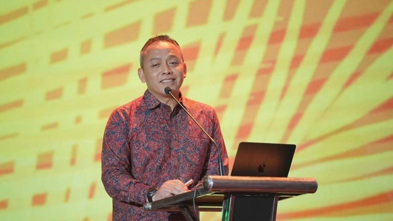 PTPN IV PalmCo serius dukung Gen Z dengan program magang terpadu. Ribuan talenta muda telah terserap, bahkan berpeluang jadi karyawan tetap. Simak bagaimana peluang magang Gen Z ini bantu atasi pengangguran!