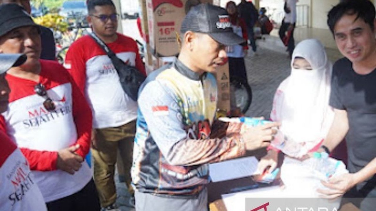 Pemerintah Kota Banjarmasin menggelar Festival Mancing Banjarmasin dengan syarat unik: membawa botol plastik. Langkah inovatif ini jadi solusi darurat sampah sekaligus edukasi lingkungan.