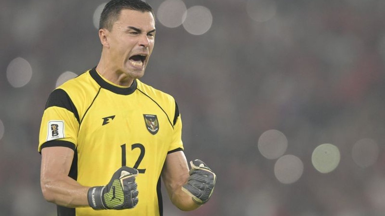 Kiper berdarah Indonesia, Emil Audero, menjadi bintang kemenangan mengejutkan Cremonese atas AC Milan 2-1 di pekan pertama Liga Italia. Bagaimana performa gemilangnya?