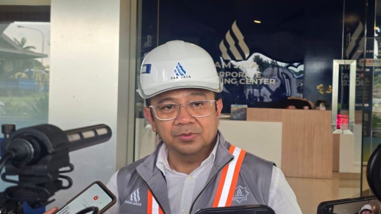 PAM Jaya terus kebut Proyek Air PAM Jaya untuk pemerataan suplai air minum di Jakarta. Simak progres terkini dan target penyelesaian galian pipa yang sempat picu kemacetan.
