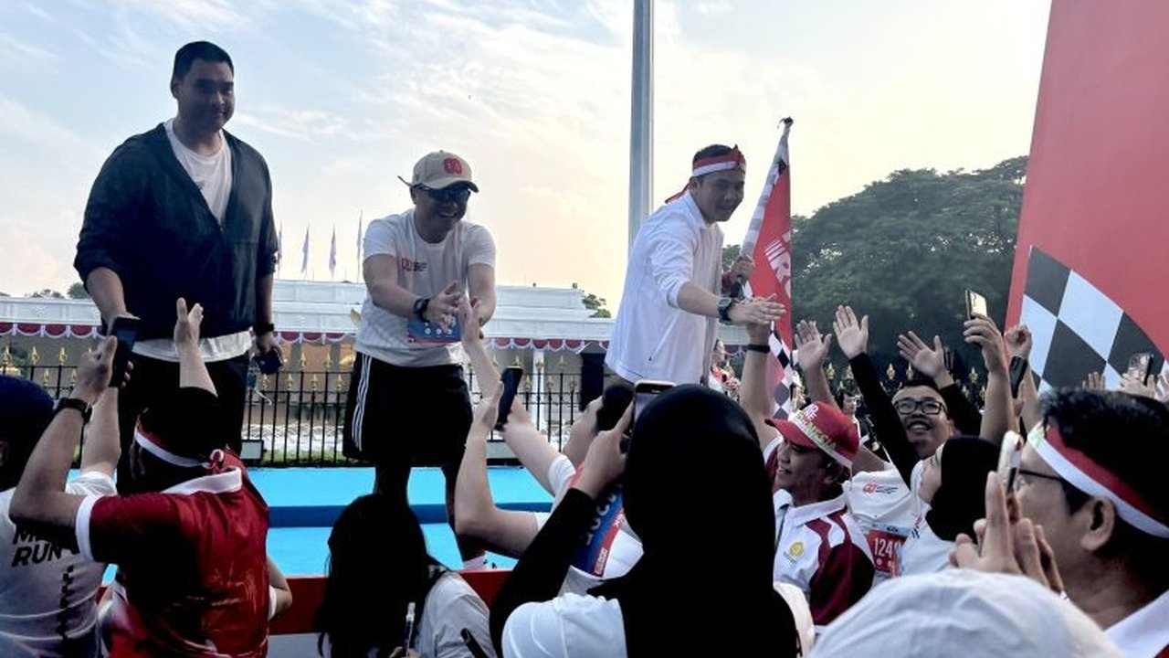 Merdeka Run 8.0 K sukses meriahkan HUT ke-80 RI, Mensesneg Prasetyo Hadi ajak masyarakat hindari generasi mager dan galakkan gaya hidup sehat. Simak selengkapnya!
