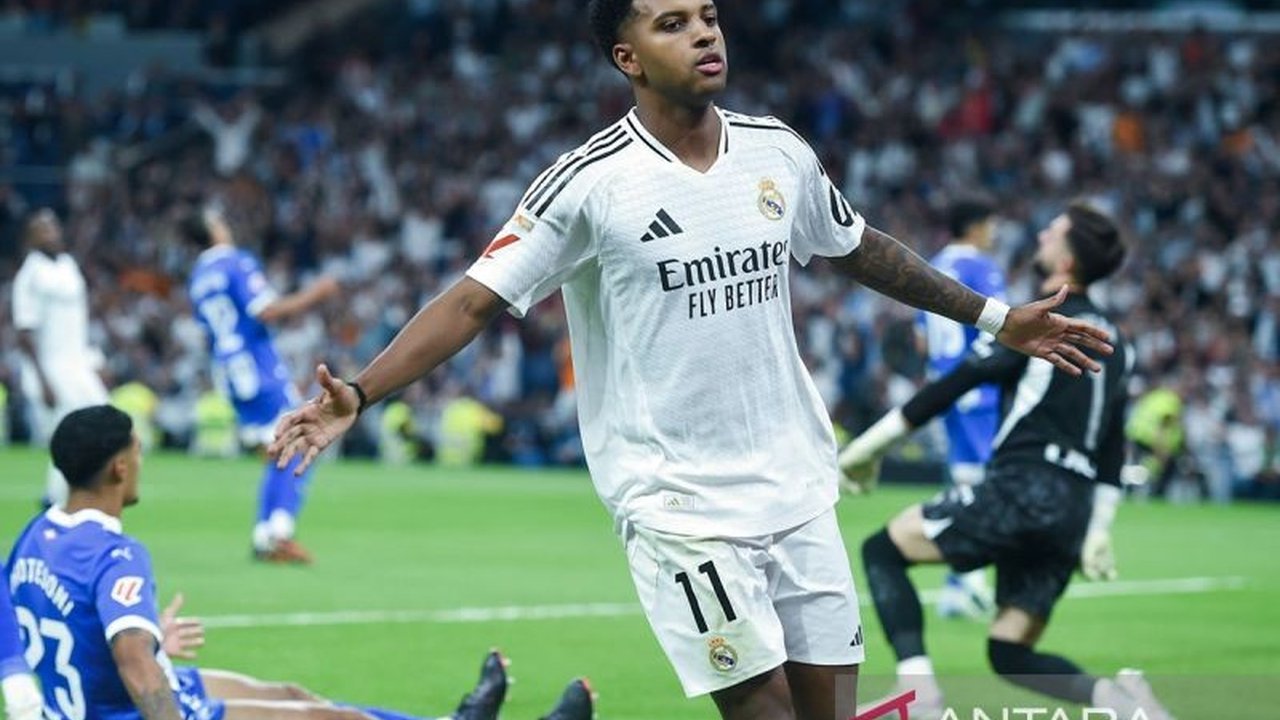 Pelatih Real Madrid Xabi Alonso secara mengejutkan tak beri garansi menit bermain untuk Rodrygo, memicu spekulasi masa depan sang penyerang di Santiago Bernabeu.