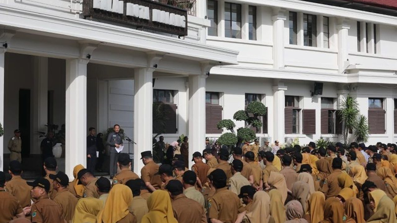 Wali Kota Malang Wahyu Hidayat memastikan pengisian JPTP dilakukan bertahap dan selektif. Penasaran bagaimana prosesnya dan jabatan apa saja yang kosong?