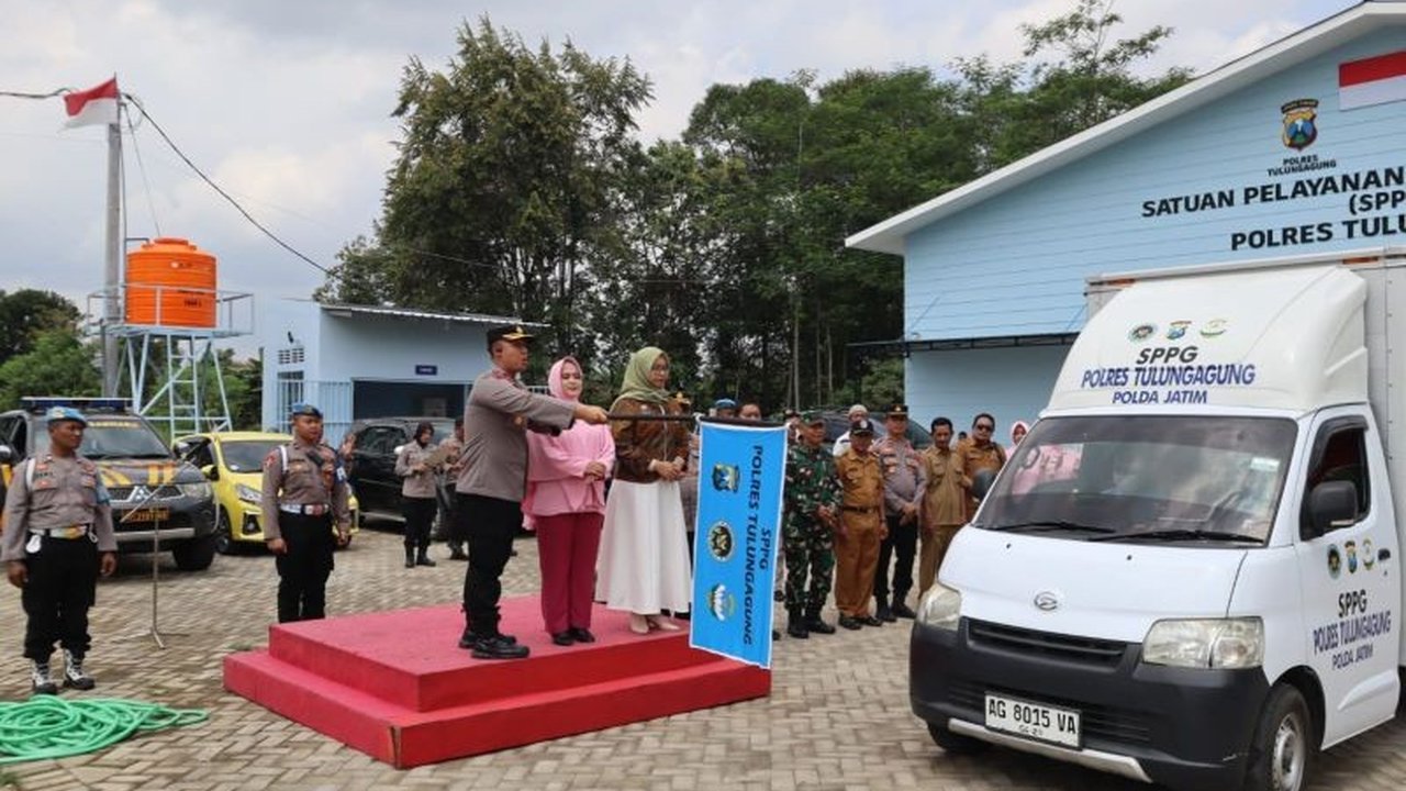 SPPG Polres Tulungagung resmi beroperasi, menyalurkan makanan bergizi gratis kepada ribuan penerima manfaat. Bagaimana program ini dukung Indonesia Emas 2045?