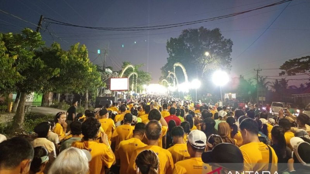 Maybank Marathon 2025 sukses besar berkat dukungan luar biasa warga Bali, dari pengamanan pecalang hingga penyediaan toilet gratis. Simak peran aktif masyarakat dalam event sport tourism ini!